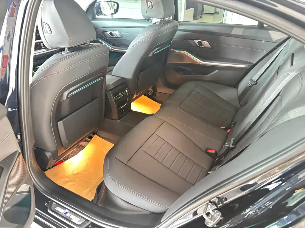 BMW 3 Series 2021