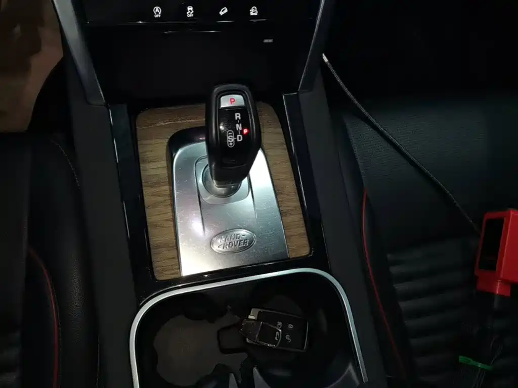 Land Rover Discovery Sport 2020 — фото 14