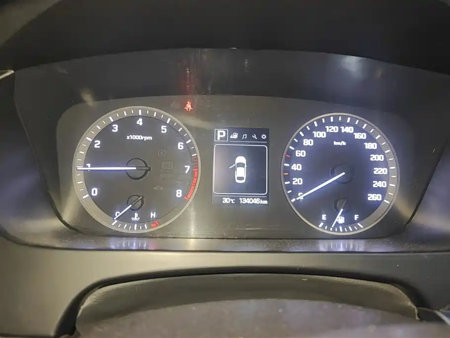 Hyundai Sonata 2015 — фото 14