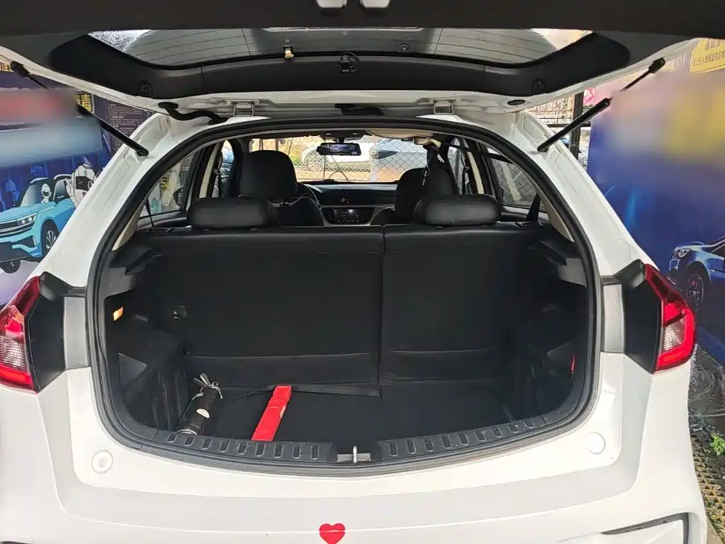 Geely Vision X3 2019 — фото 19
