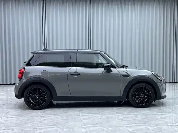 MINI 2022