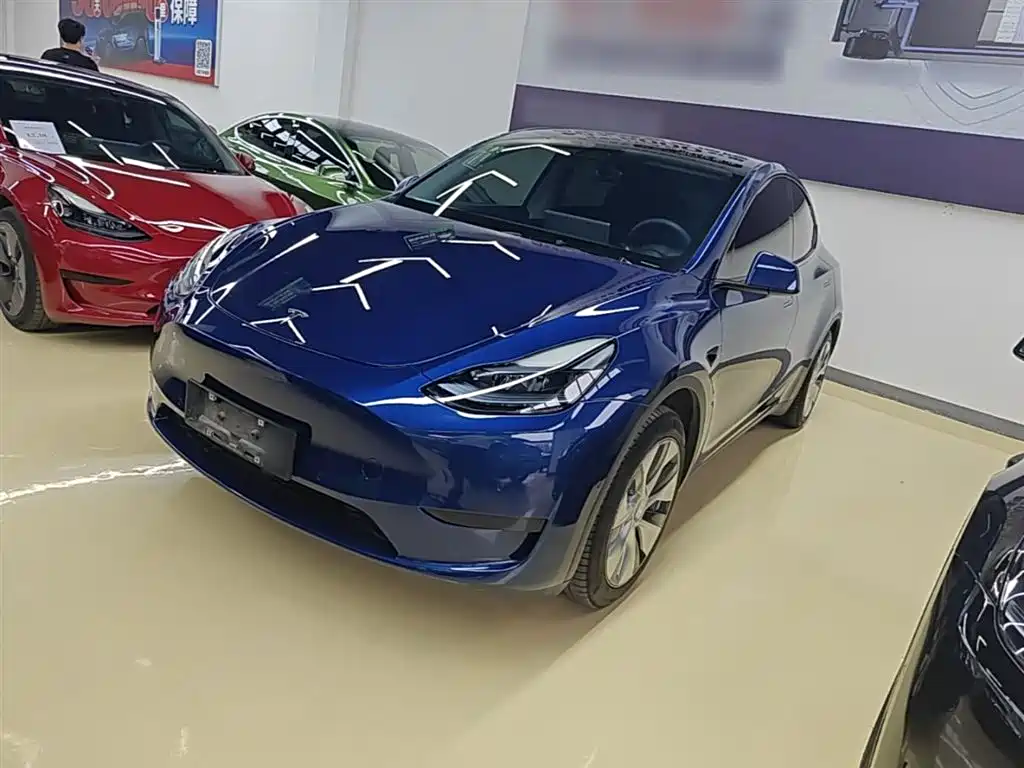 Tesla Model Y 2023 — фото 1