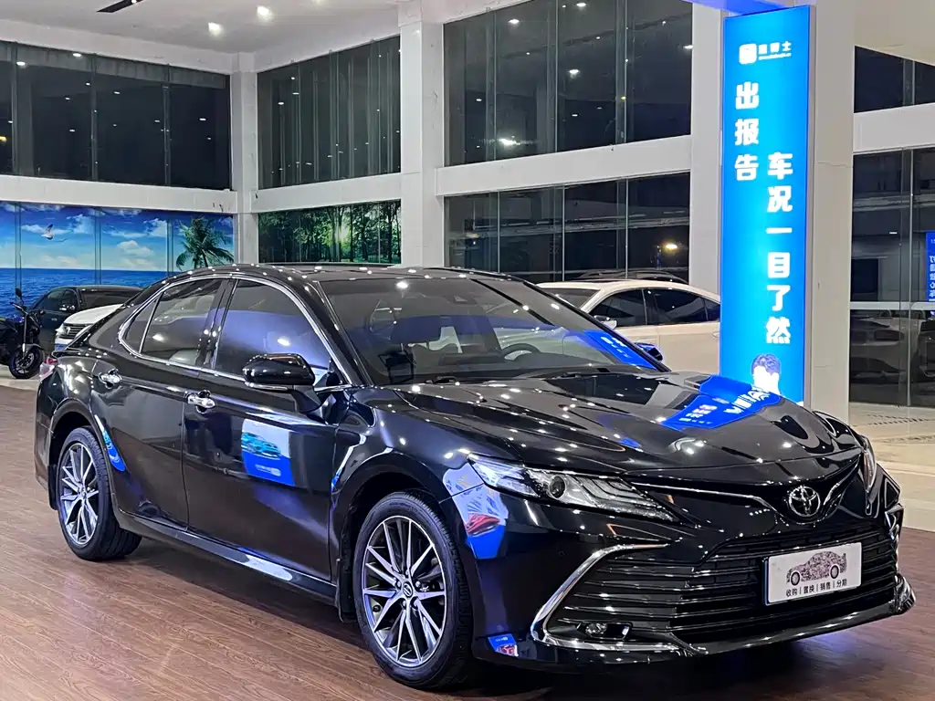Toyota Camry 2021