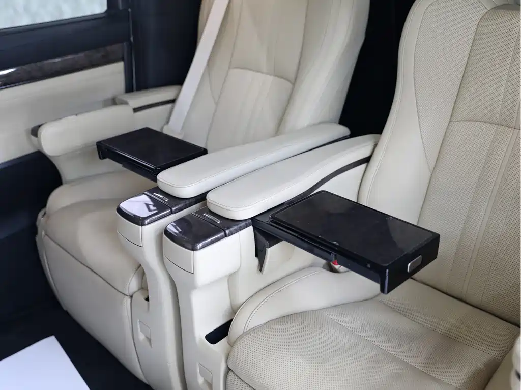 Toyota Alphard 2019 — фото 14