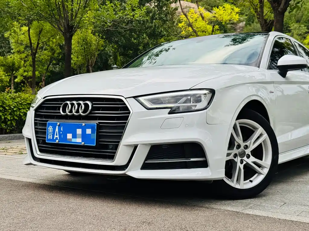 Audi A3 2019 — фото 10