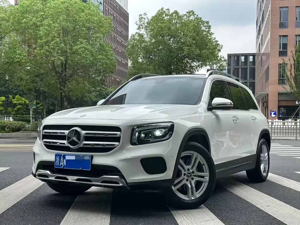 Mercedes-Benz GLB 2022 — фото 1