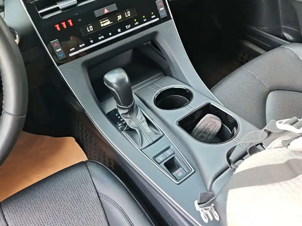 Toyota Avalon 2022 — фото 14