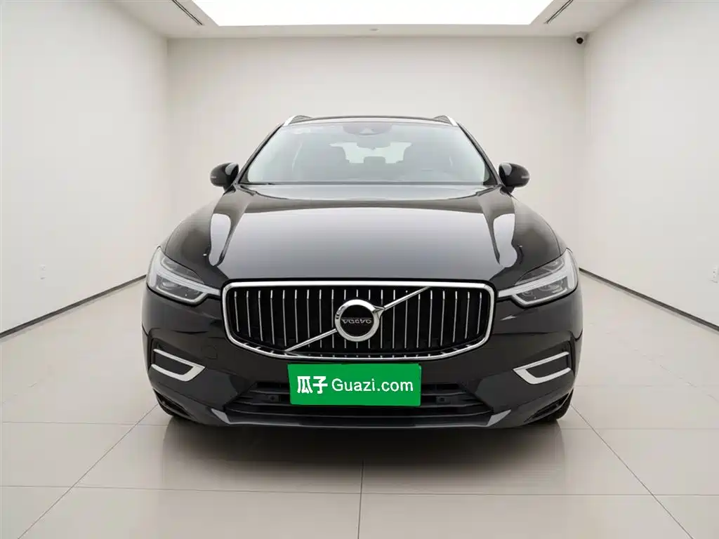 Volvo XC60 2020 — фото 2