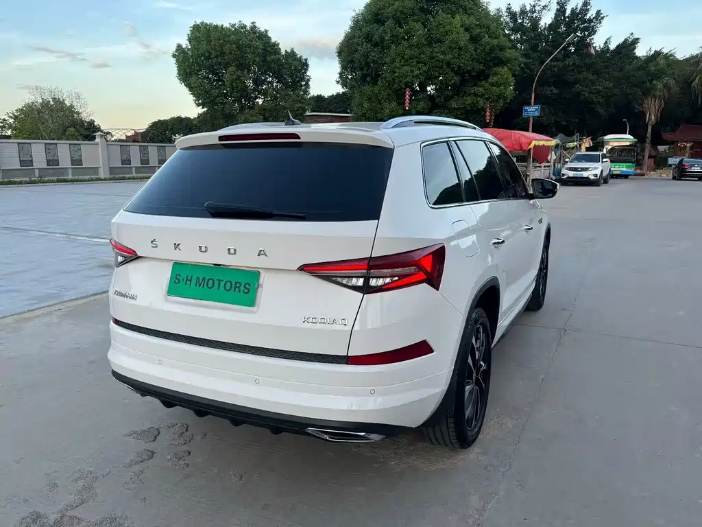 Skoda Kodiaq 2023 — фото 7