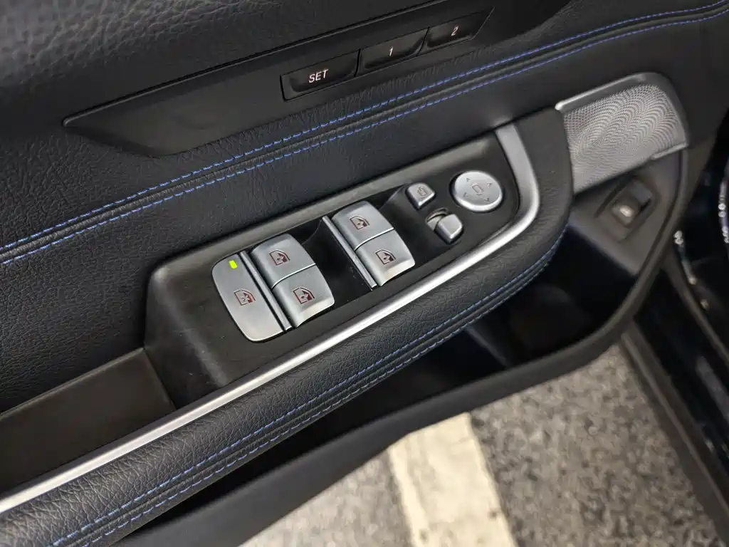 BMW 6 Series GT 2025 — фото 20