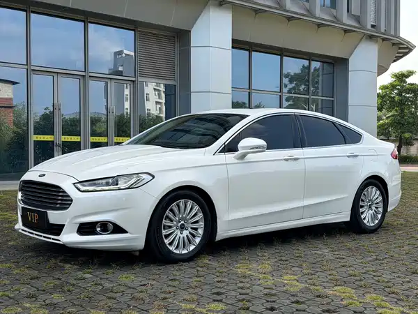 Ford Mondeo 2013