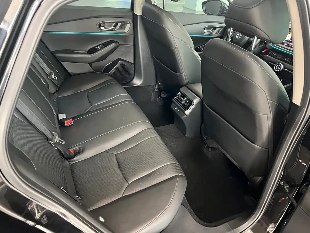 Honda Accord 2023 — фото 16