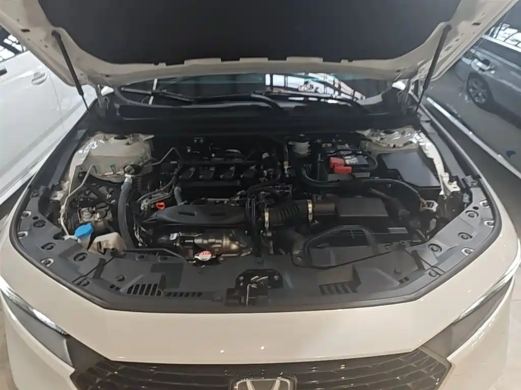 Honda Accord 2023 — фото 20