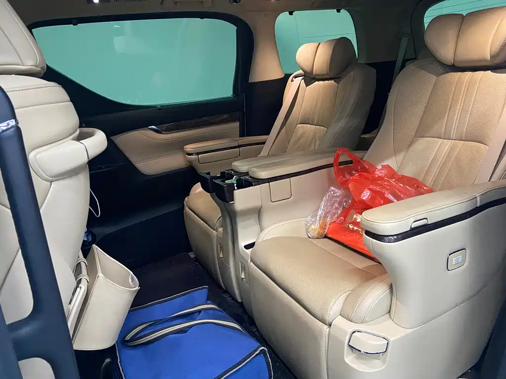 Toyota Alphard 2021 — фото 5
