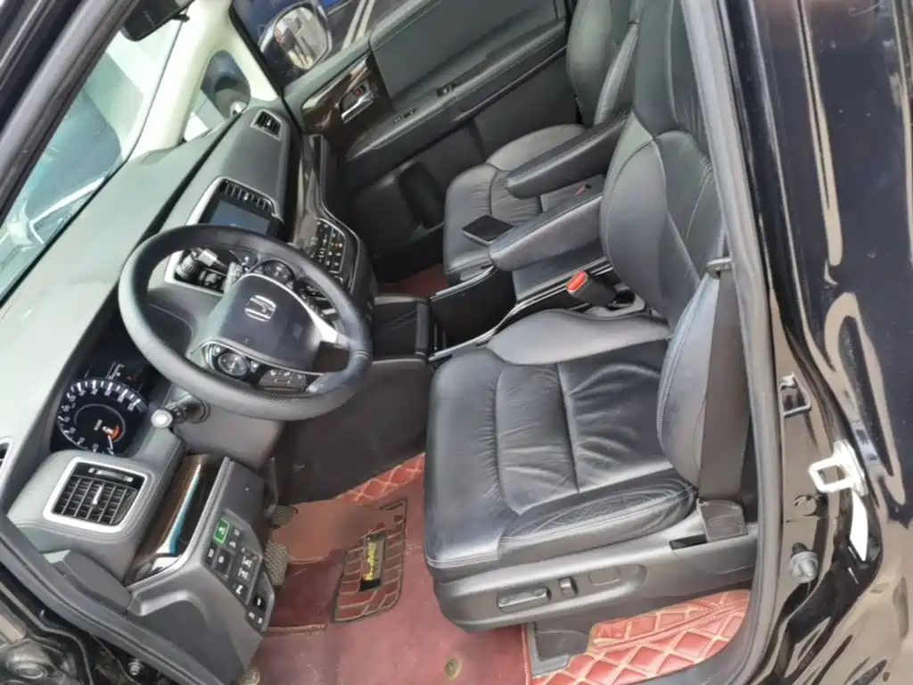 Honda Odyssey 2020 — фото 15