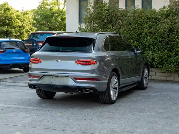 Bentley Bentayga 2021