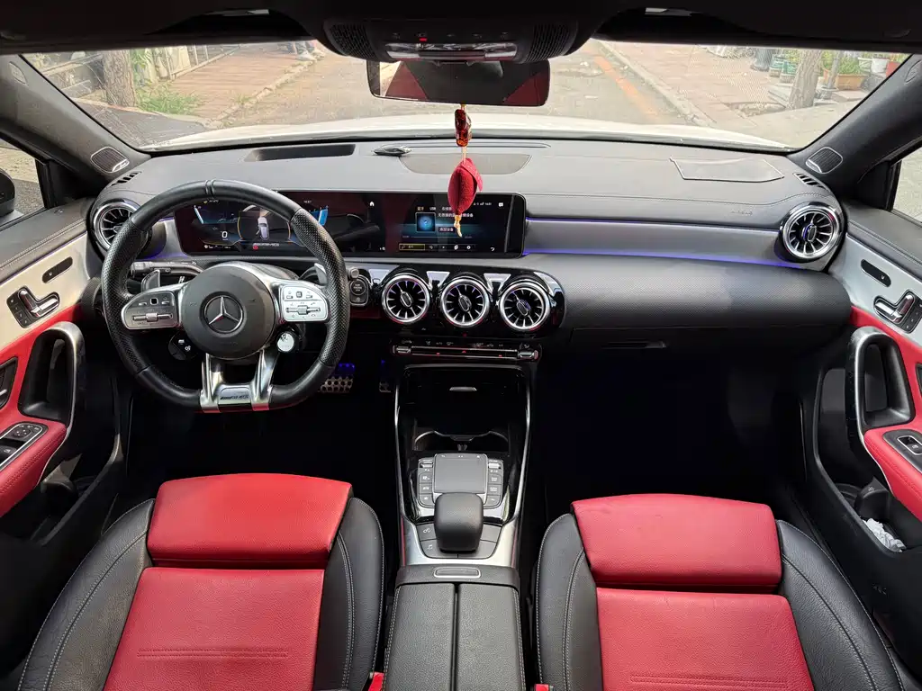 Mercedes-Benz A-Class AMG 2023 — фото 5