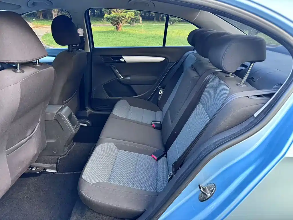 Volkswagen Lavida 2014