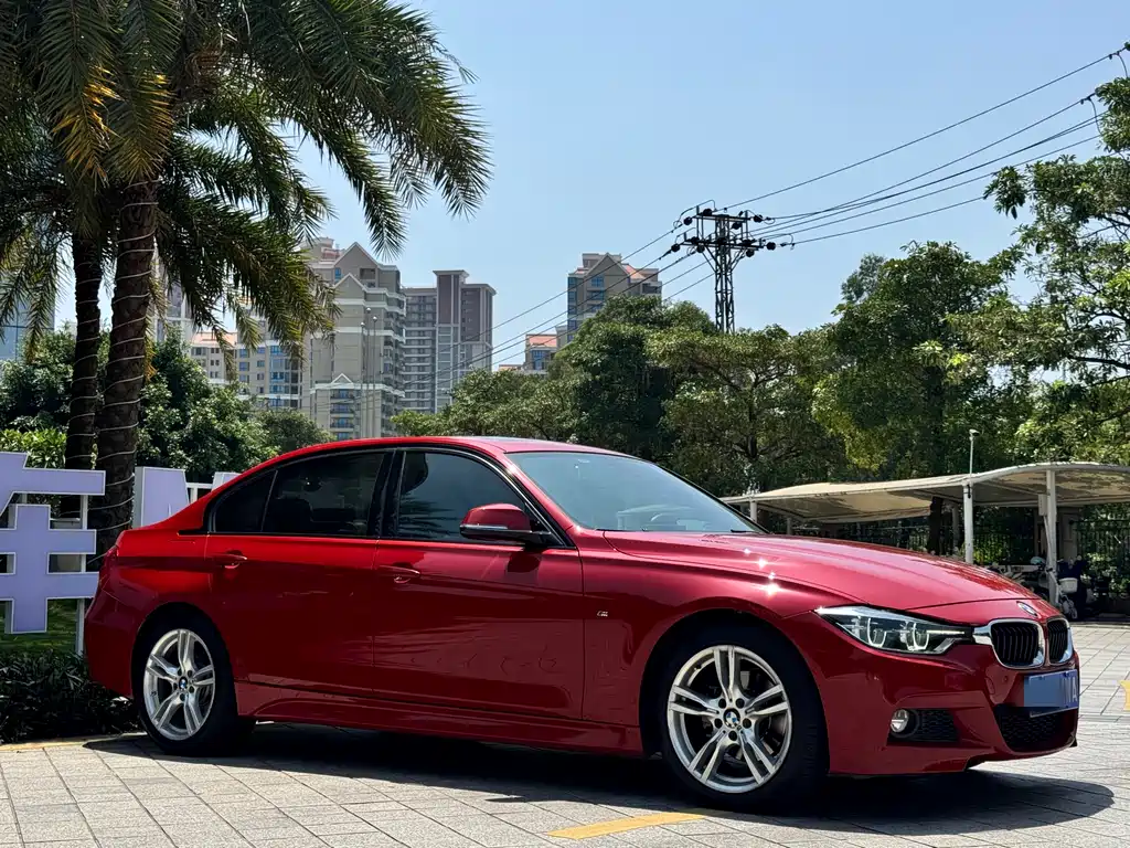 BMW 3 Series 2018 — фото 3