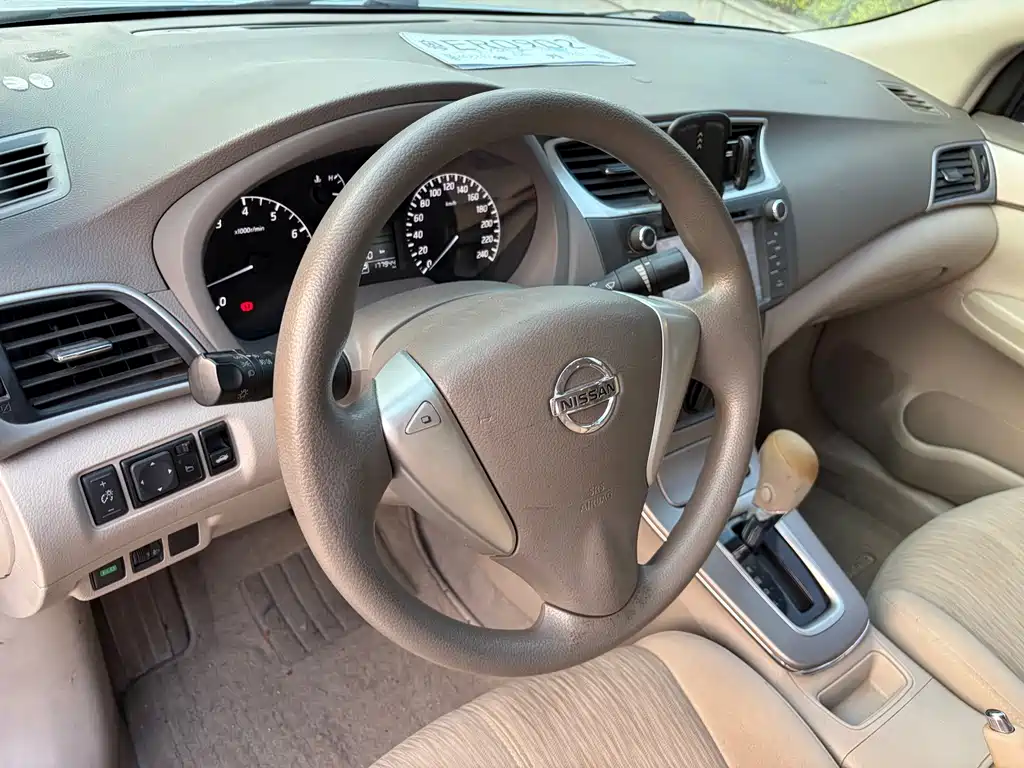 Nissan Sylphy 2013 — фото 10