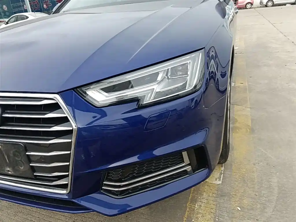 Audi A4L 2019 — фото 24