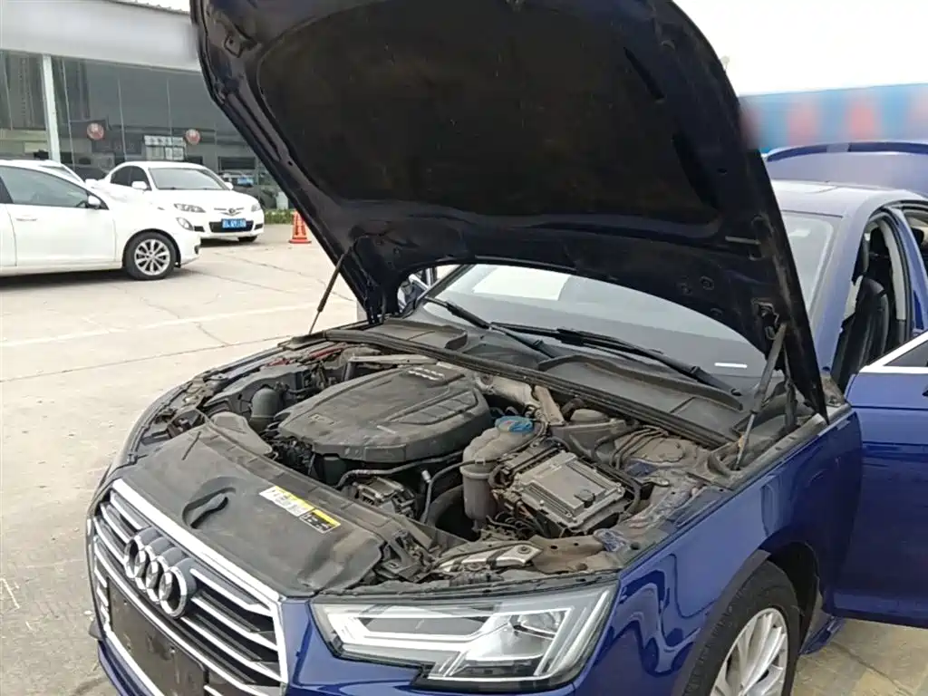 Audi A4L 2019 — фото 20