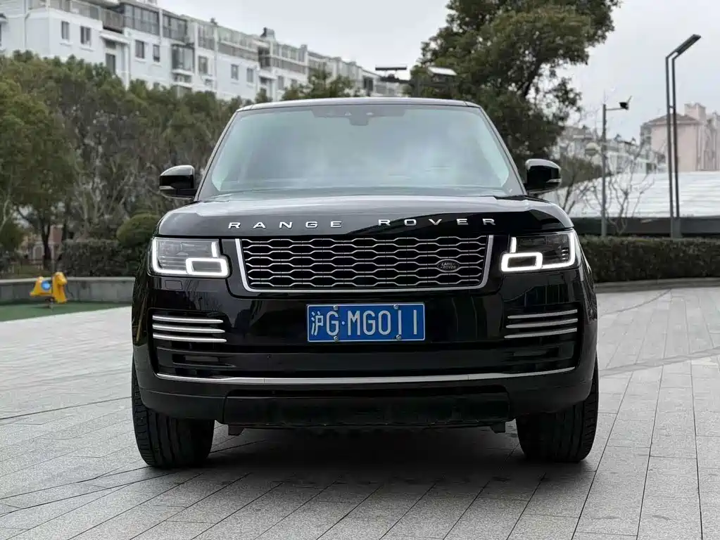 Land Rover Range Rover 2022 — фото 18
