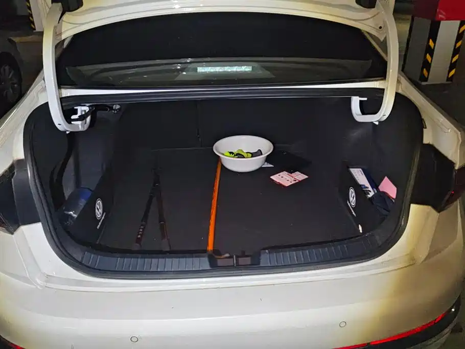 Volkswagen Sagitar 2022