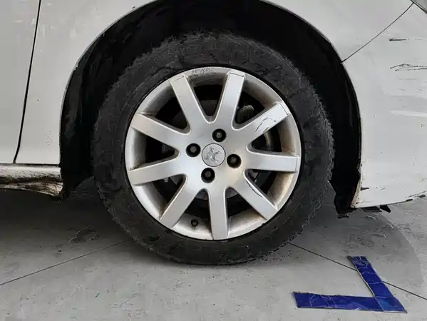 Peugeot 308 2013
