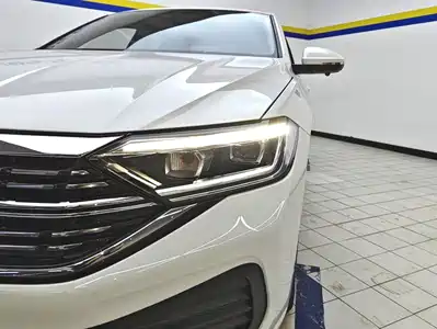 Volkswagen Sagitar 2025