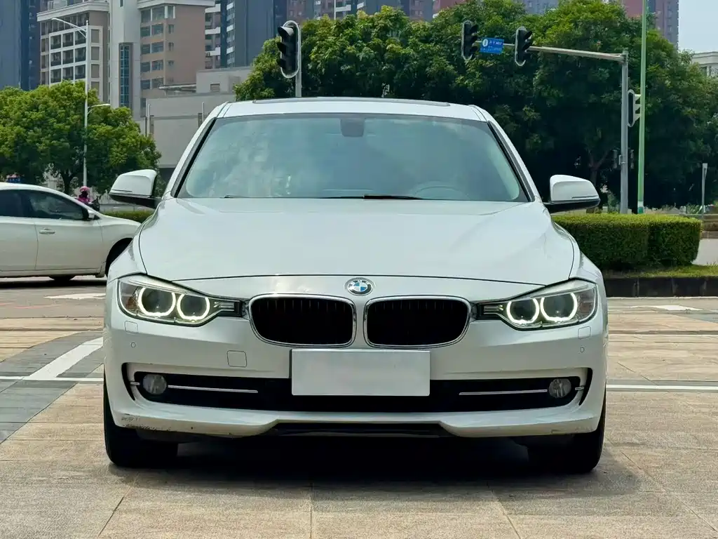 BMW 3 Series 2013