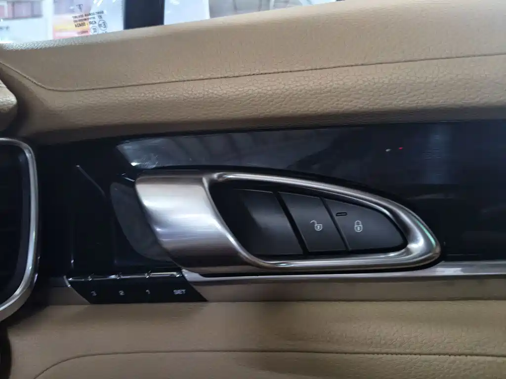 Porsche Panamera 2014 — фото 17