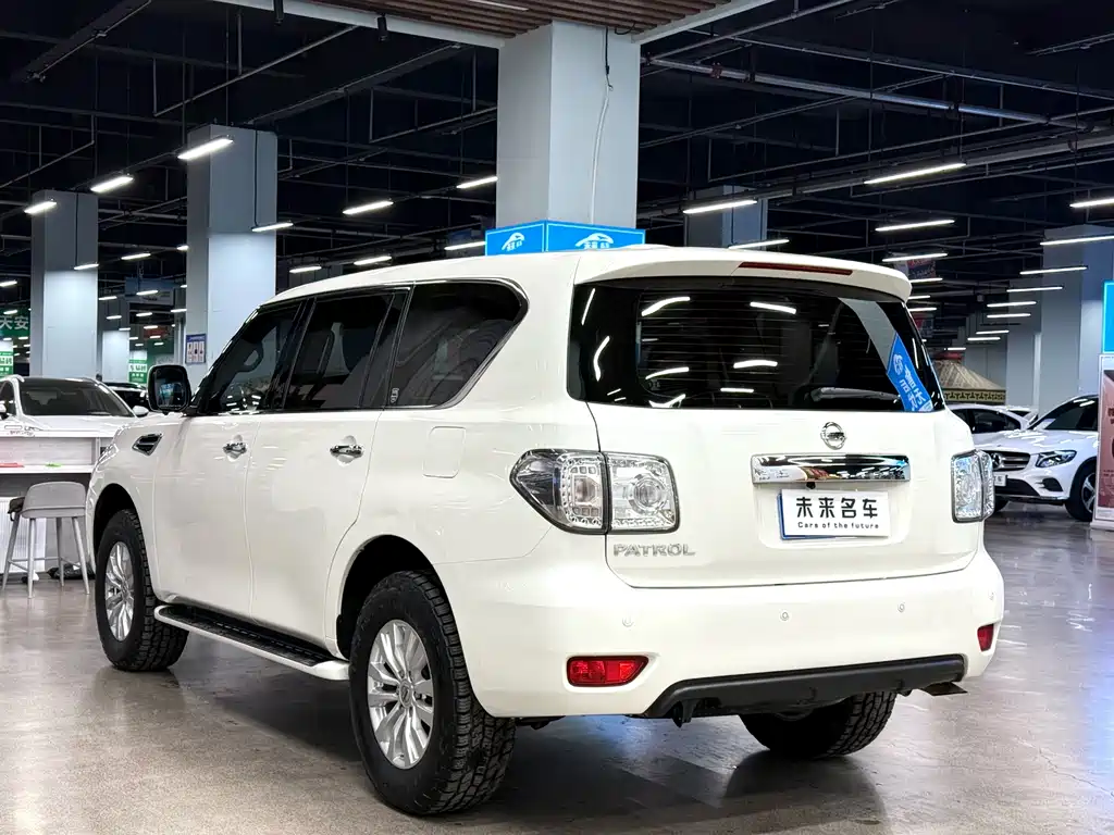 Nissan Patrol 2019 — фото 15