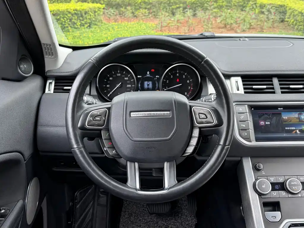 Land Rover Range Rover Evoque 2018 — фото 10