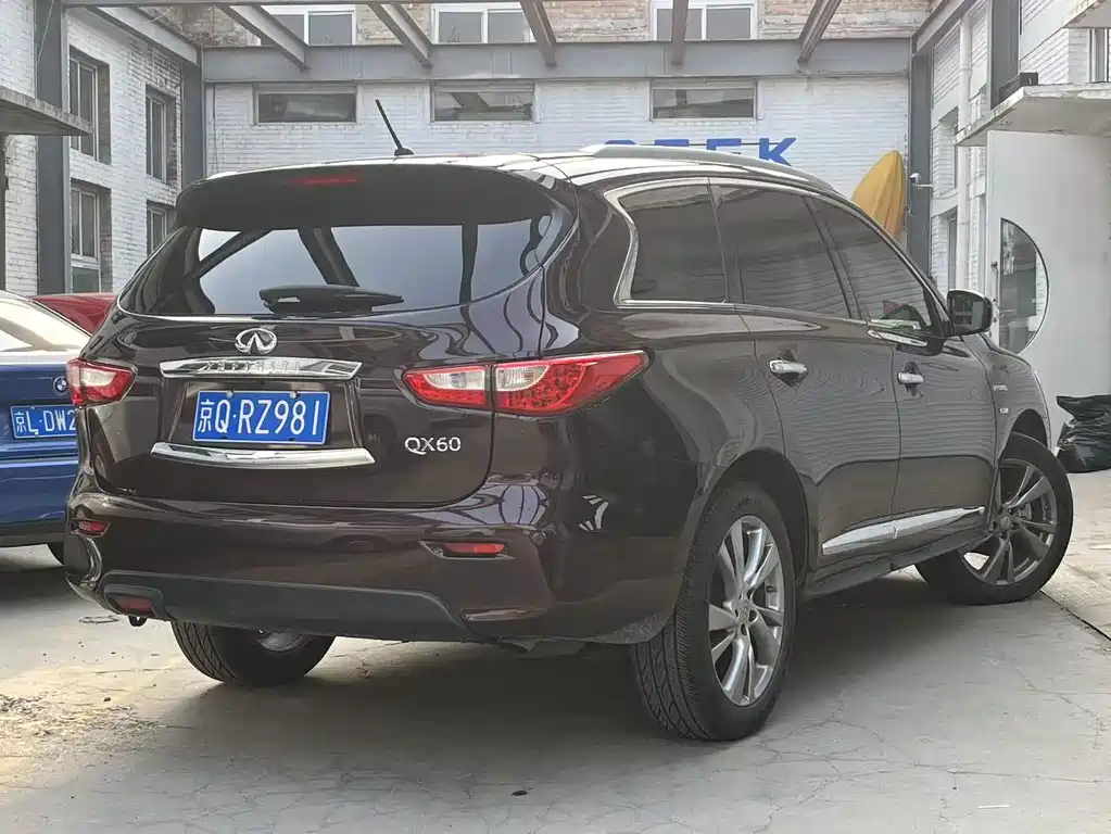 Infiniti QX60 2016 — фото 2