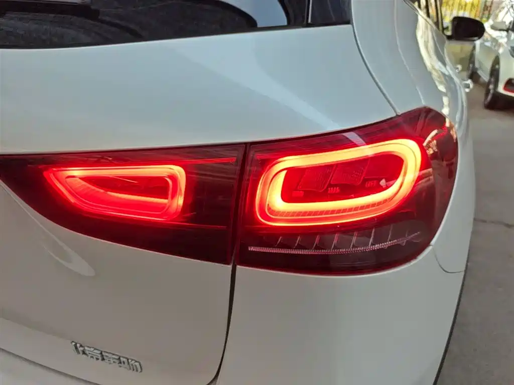 Mercedes-Benz GLA 2022 — фото 8