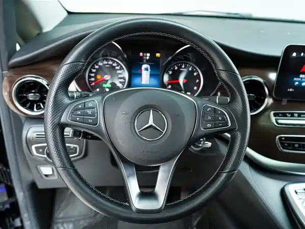Mercedes-Benz V-Class 2020