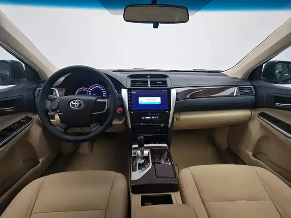 Toyota Camry 2015