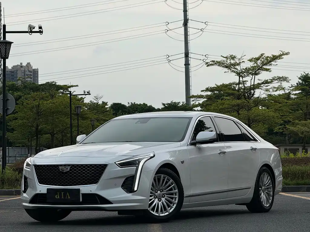 Cadillac CT6 2022 — фото 1