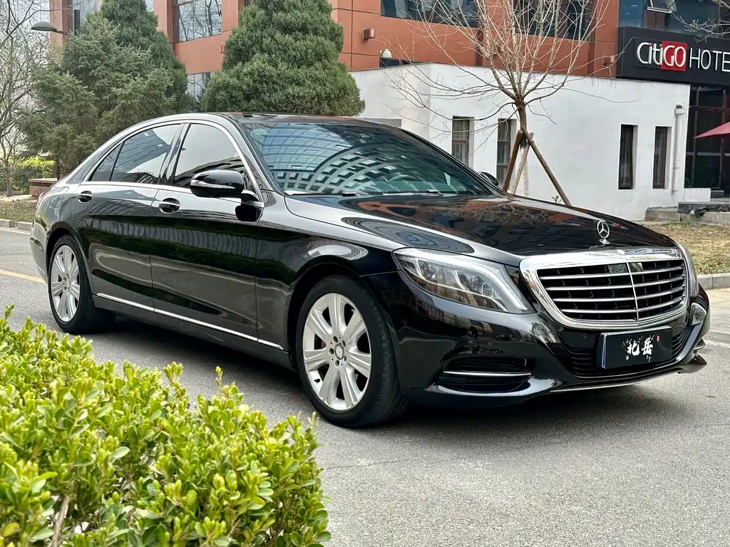 Mercedes-Benz S-Class 2015 — фото 1
