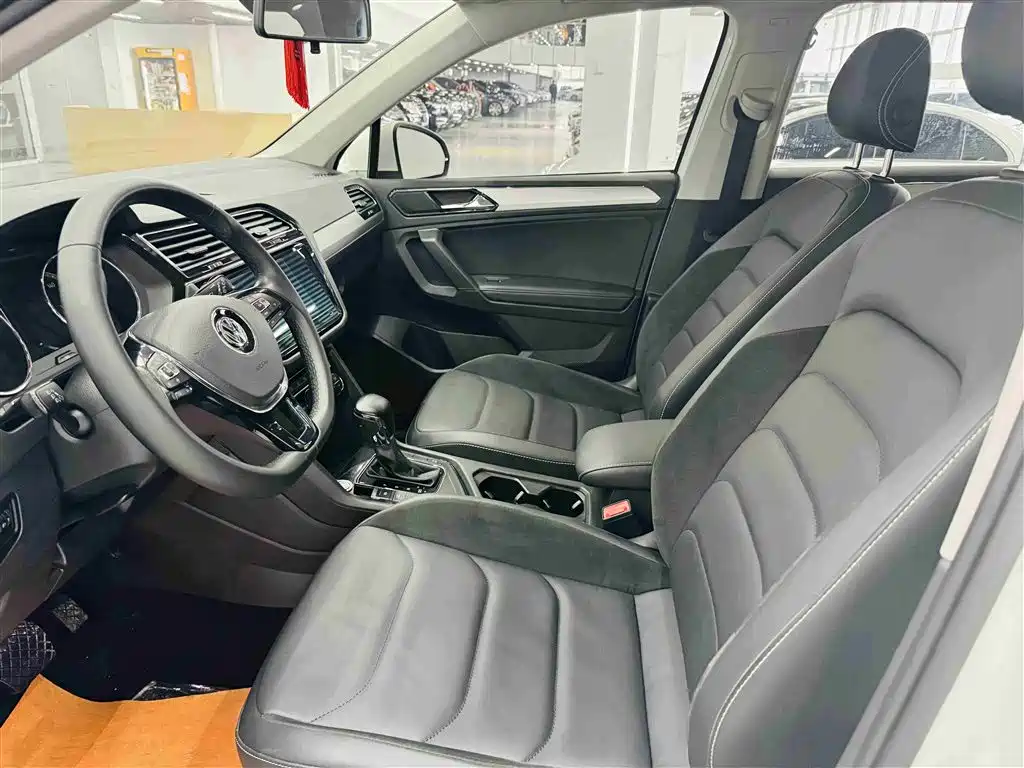 Volkswagen Tiguan L 2019 — фото 12
