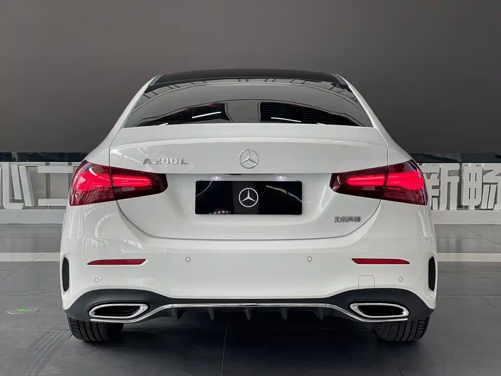 Mercedes-Benz A-Class 2024 — фото 7