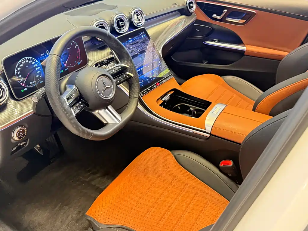 Mercedes-Benz C-Class 2023 — фото 2