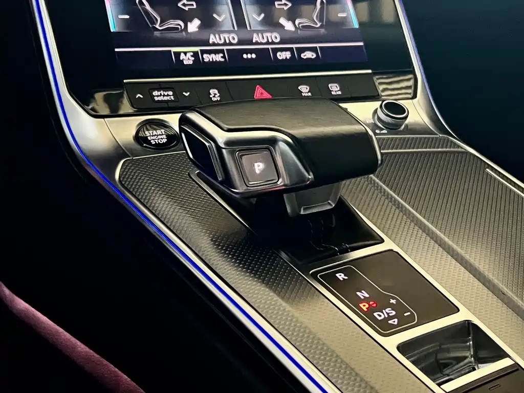 Audi A6L 2023 — фото 11