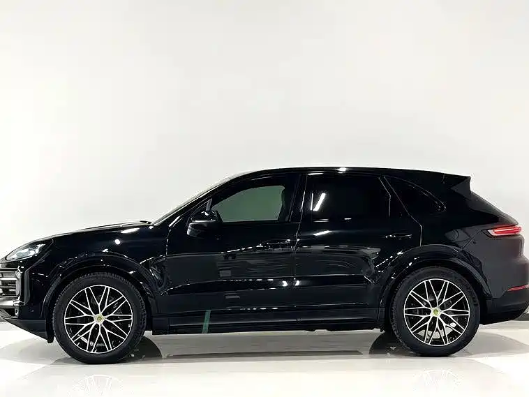 Porsche Cayenne 2024 — фото 3