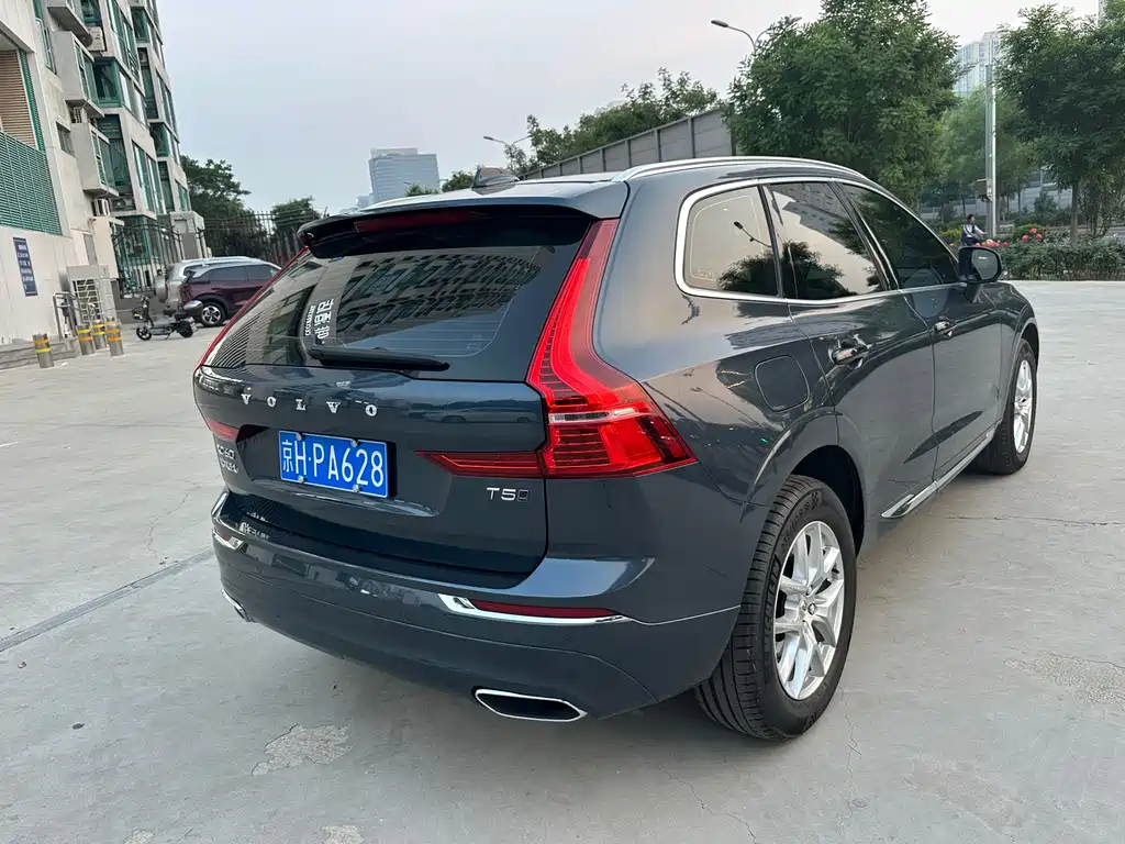 Volvo XC60 2020 — фото 13