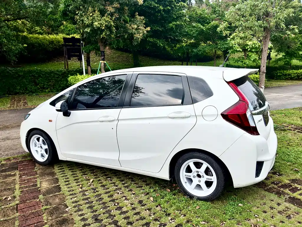 Honda Fit 2018 — фото 9