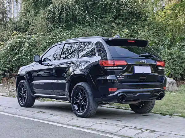 Jeep Grand Cherokee 2020