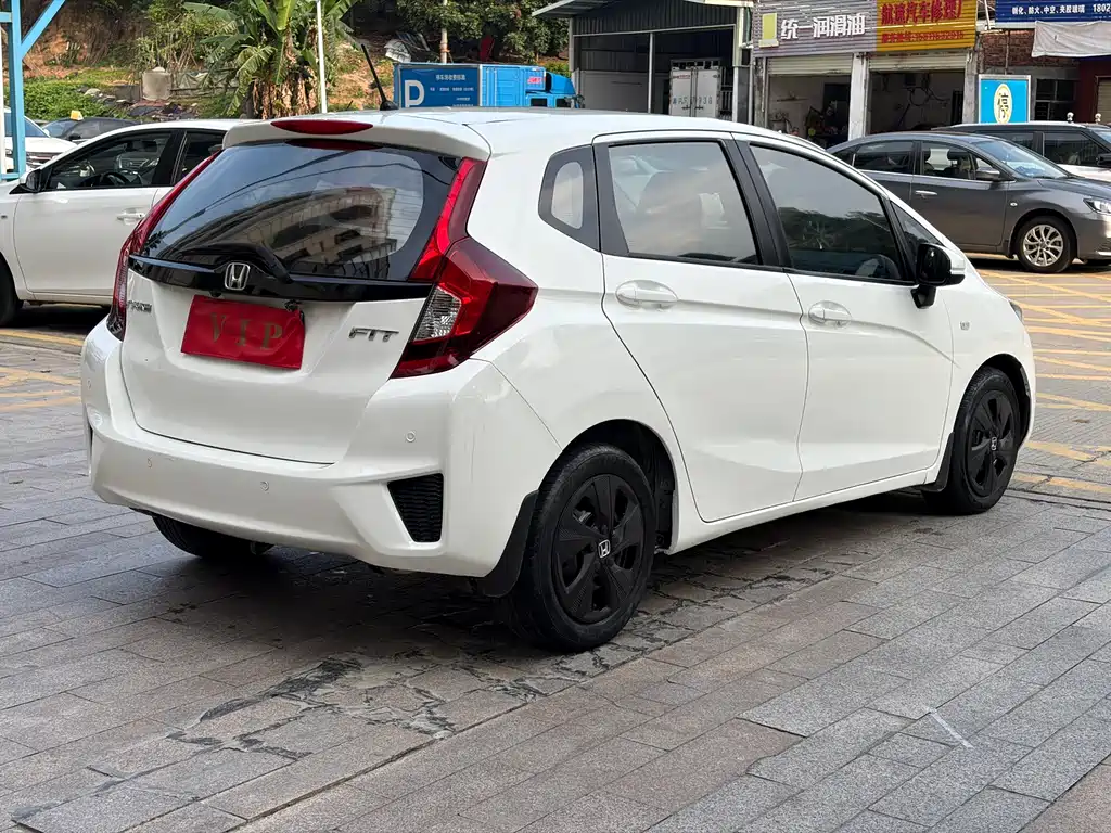 Honda Fit 2017 — фото 9