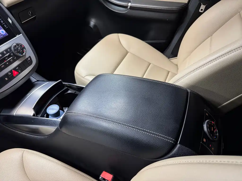 Mercedes-Benz R-Class 2014 — фото 28